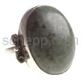 Ring with jadeite, oval