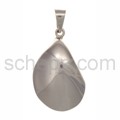 Pendant mussel