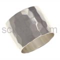 Ring, breit, geh�mmert