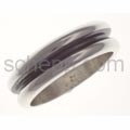 Ring mit schwarzer Linie