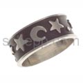 Motif ring moon and stars