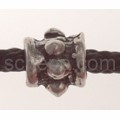 Auff�delperle mit Ornamenten
