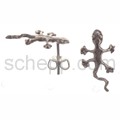 Ear studs gecko