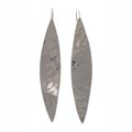 Drop earring with hammered structure, leaf shape