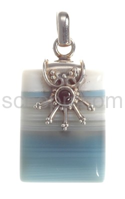 Pendant, blue agate with onyx, rectangular