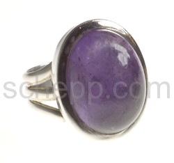 Ring, Amethyst, oval