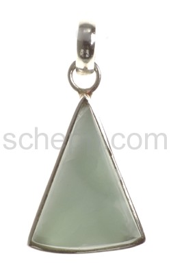 Pendant, chalcedony, triangular