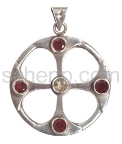 Pendant mandala, garnet, facet cut