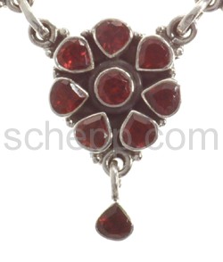 Collier mit Granaten, Facettenschliff