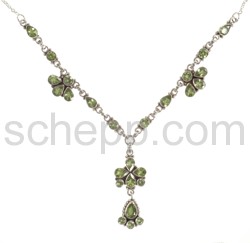 Collier mit Peridoten, Facettenschliff