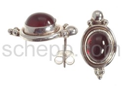 Ohrstecker, Granat, oval