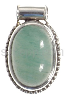 Pendant, jade, oval