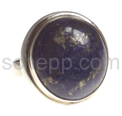 Ring with lapis lazuli, round