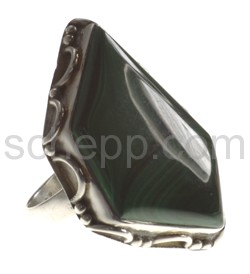 Ring with large malachite, angular