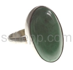 Ring with malachite, oval