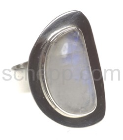 Ring with moonstone, half-moon-shaped