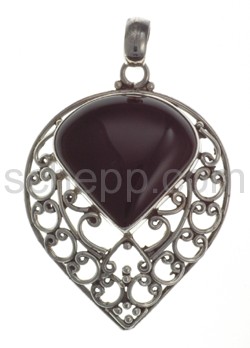 Pendant, onyx, drop shape