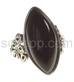 Ring with onyx, navette shape