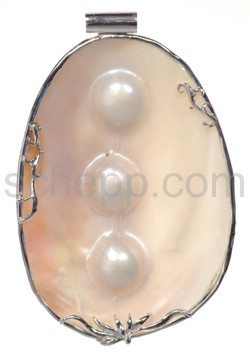 Pendant, mother-of-pearl shell with pearl enclosures, large