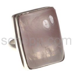 Ring with large rose quartz, square