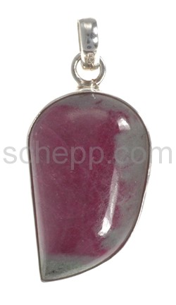 Pendant ruby zoisite