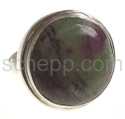 Ring mit Rubin-Zoisit, rund