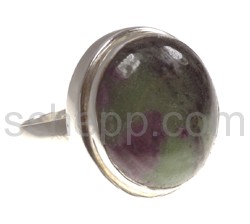 Ring with ruby zoisite, round