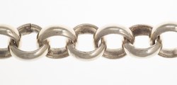 Link bracelet made of round anchor links