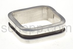 Ring, eckig mit schwarzer Linie, schmal