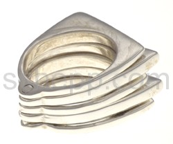Ring aus beweglichen Silberscheiben