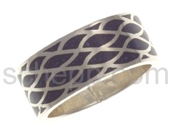 Ring with wave design, blue inlay