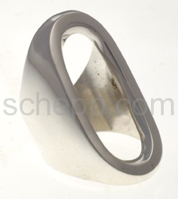 Ring with oval hole