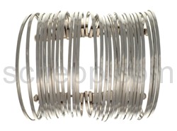 Bangle made of threaded individual bangles