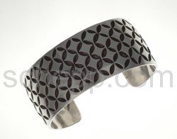 Bangle circle design