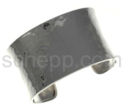 Bangle, hammered, wide