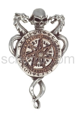 Pendant, witch compass with skull