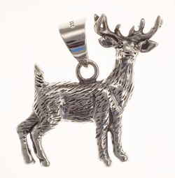 Pendant deer