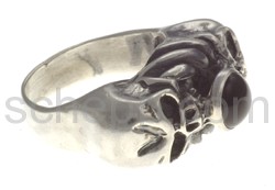 Ring, 2 Totenkpfe mit Onyx