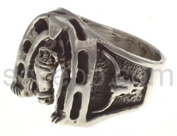 Ring Hufeisen und Pferdekopf
