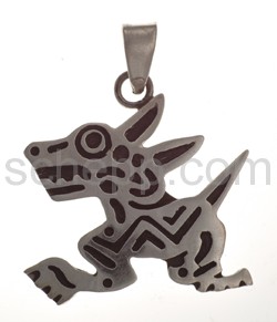 Pendant prehispanic, dog, large