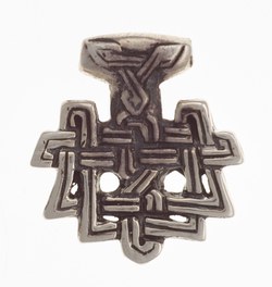 Pendant Celtic with knot design