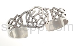 Bangle with Celtic knot design