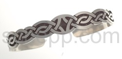 Bangle with Celtic knot design