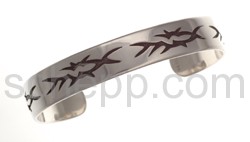 Tattoo bangle, Tribal design