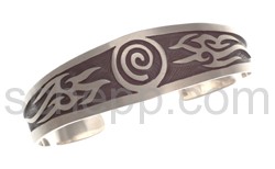 Tattoo bangle, Tribal design