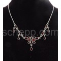 Collier mit Granaten, Facettenschliff