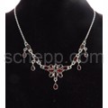 Collier mit Granaten, Facettenschliff